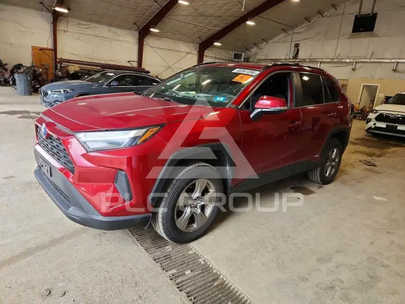 2024 Toyota RAV4 фото