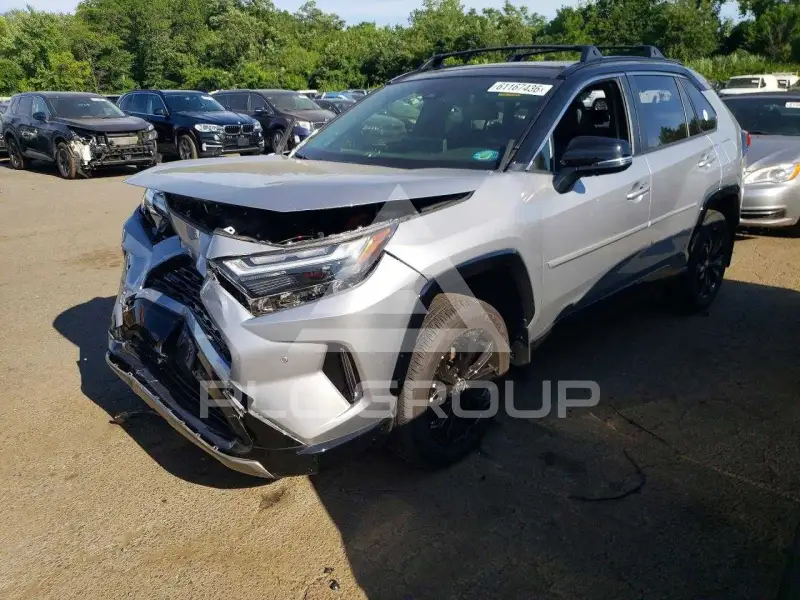 2024 Toyota RAV4 фото