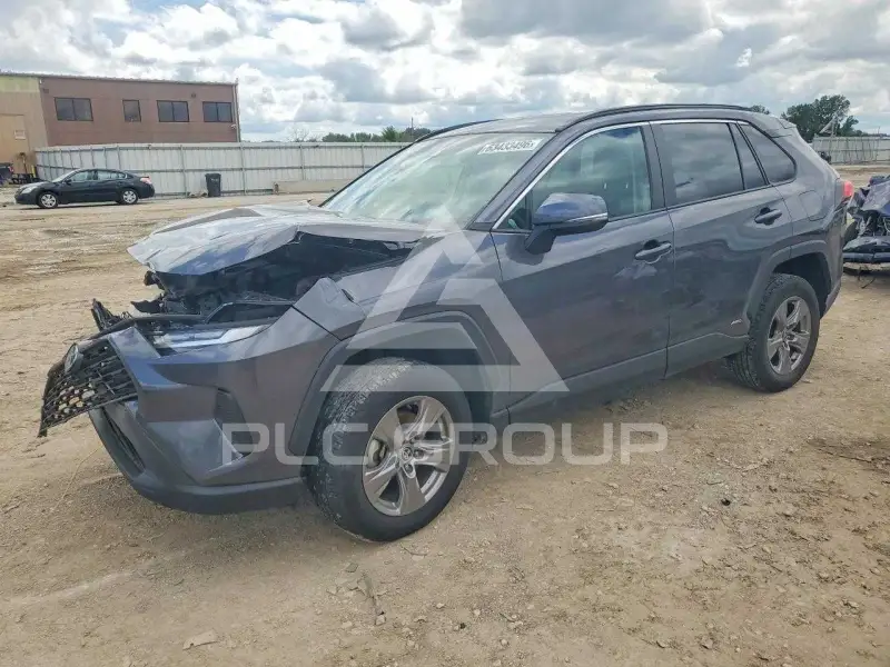 2024 Toyota RAV4 фото