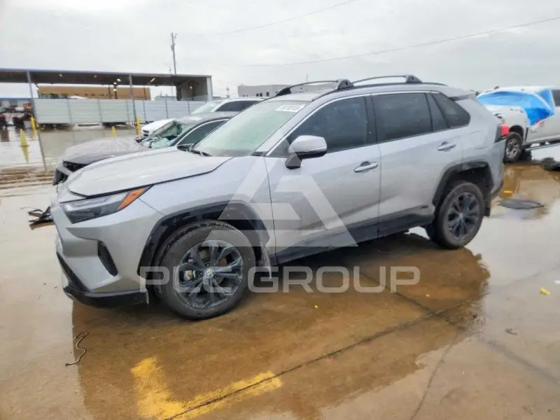 2024 Toyota RAV4 фото