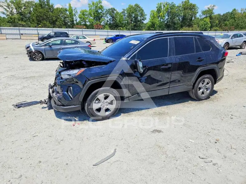 2024 Toyota RAV4 фото