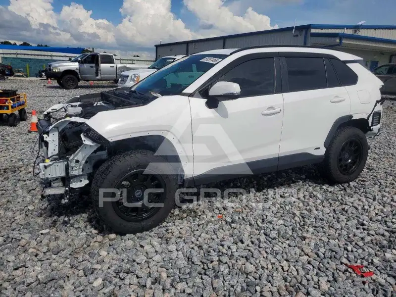 2024 Toyota RAV4 фото