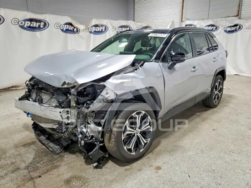 2024 Toyota RAV4 фото