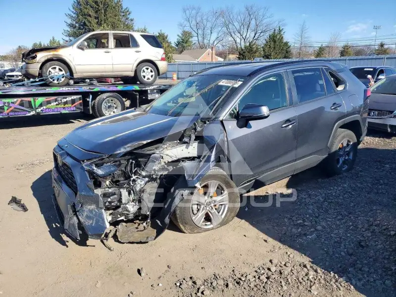 2024 Toyota RAV4 фото
