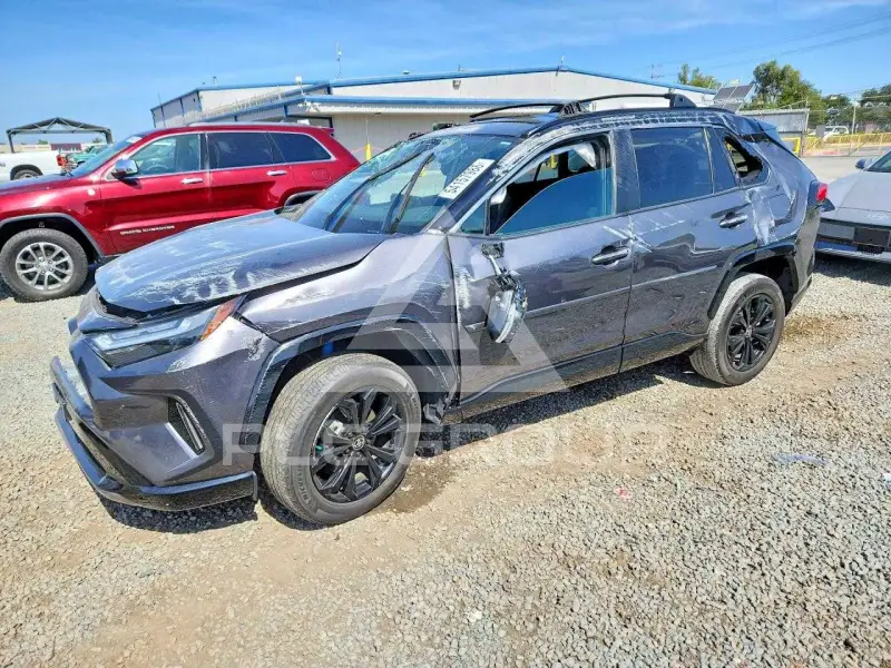 2024 Toyota RAV4 фото