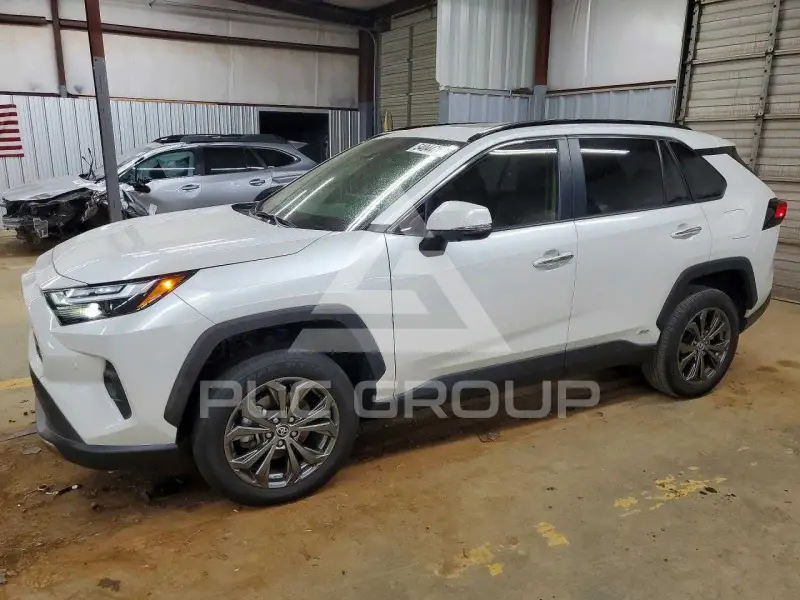 2024 Toyota RAV4 фото