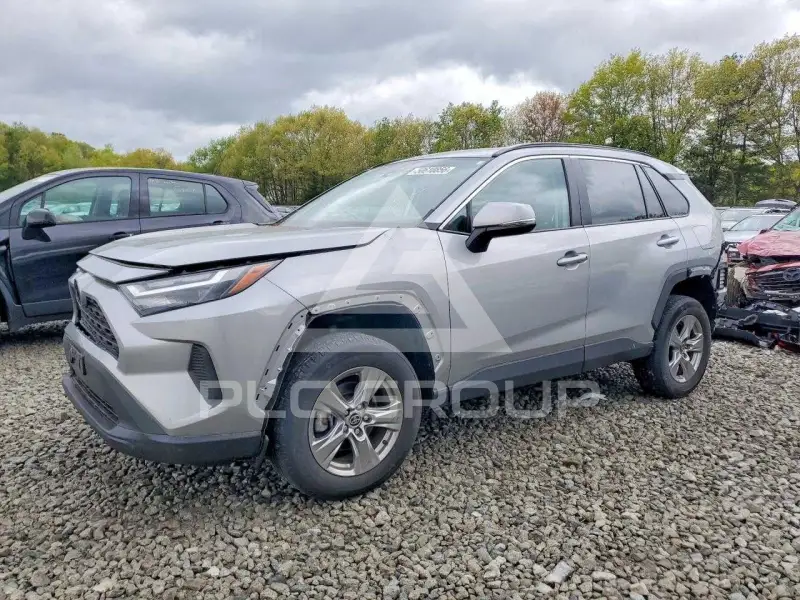 2024 Toyota RAV4 фото