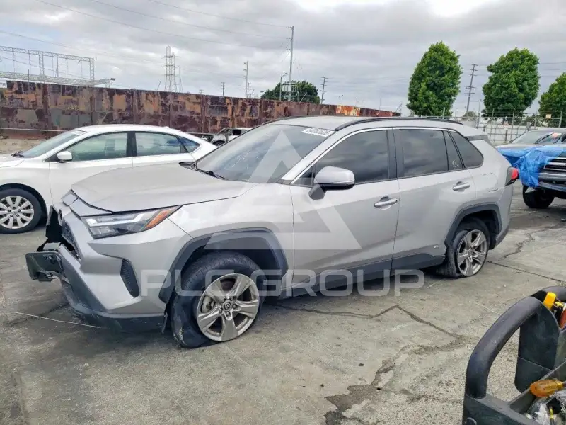 2024 Toyota RAV4 фото