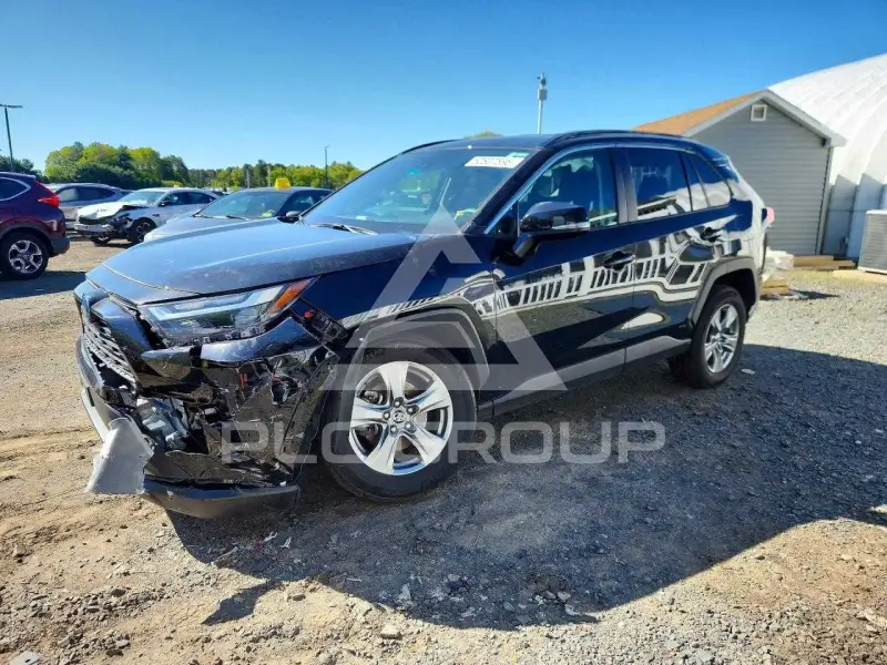 2024 Toyota RAV4 фото