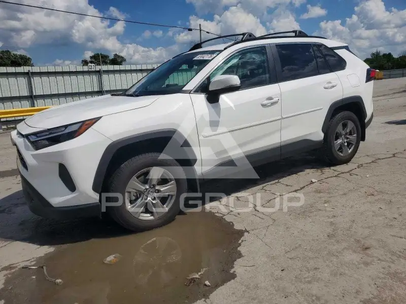 2024 Toyota RAV4 фото