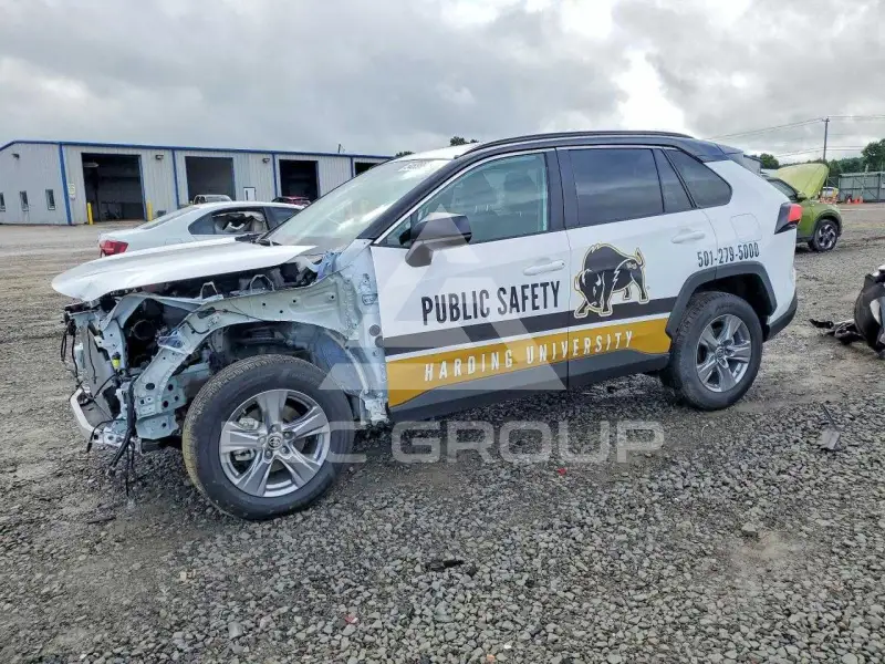 2024 Toyota RAV4 фото