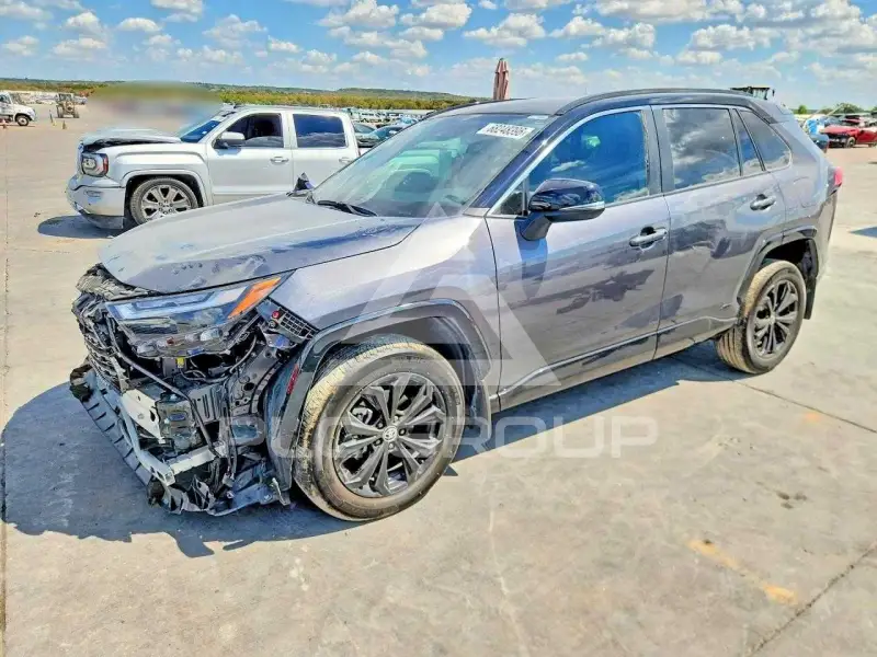 2024 Toyota RAV4 фото