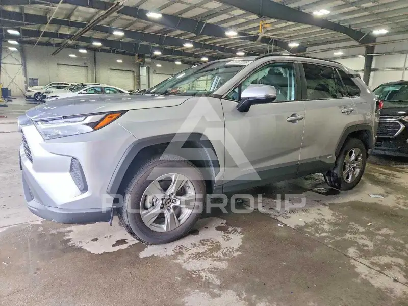 2024 Toyota RAV4 фото