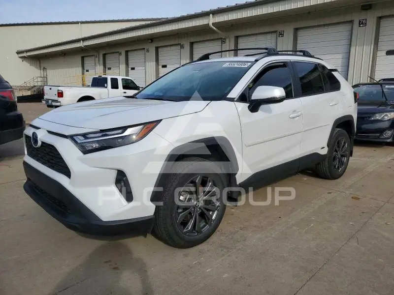 2024 Toyota RAV4 фото