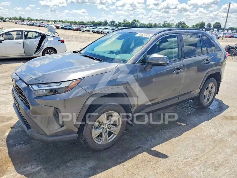 2024 Toyota RAV4 фото