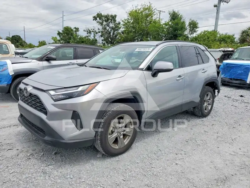 2024 Toyota RAV4 фото