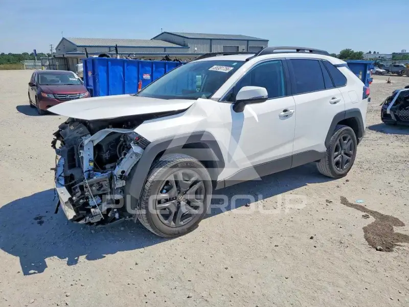 2024 Toyota RAV4 фото