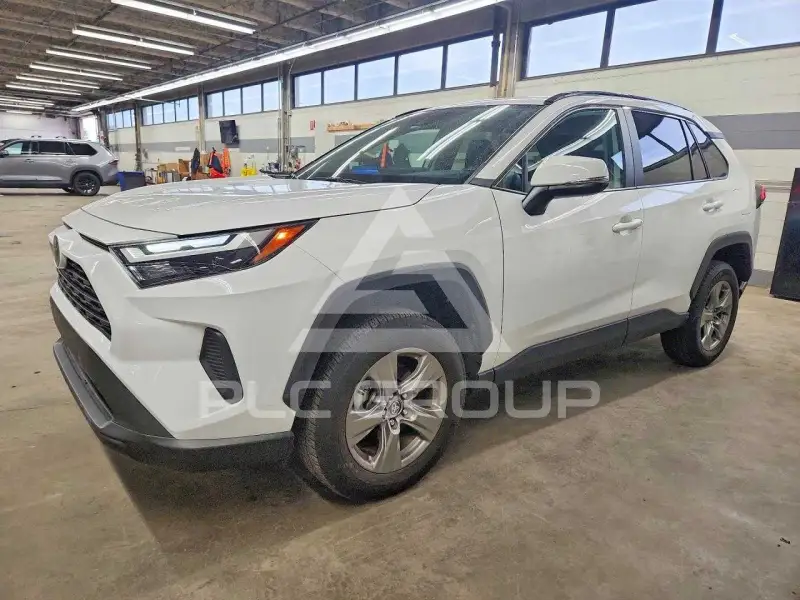 2024 Toyota RAV4 фото