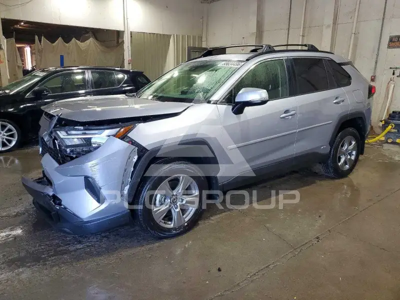 2024 Toyota RAV4 фото