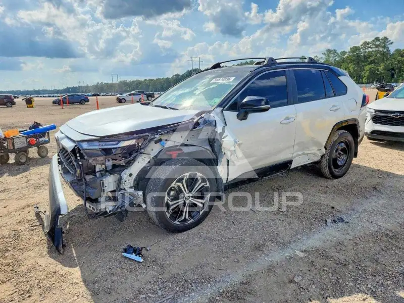 2024 Toyota RAV4 фото