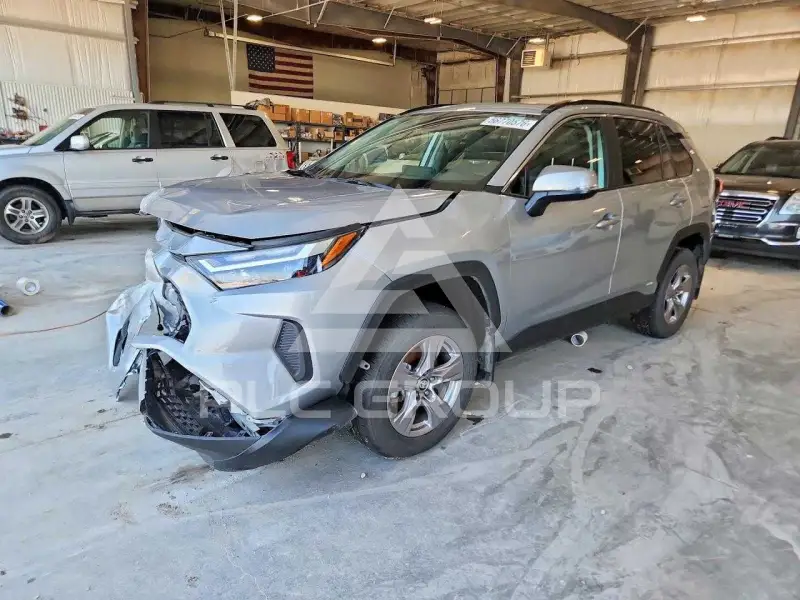 2024 Toyota RAV4 фото