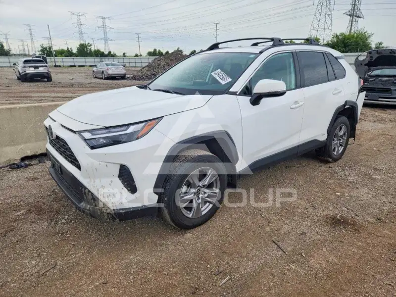 2024 Toyota RAV4 фото