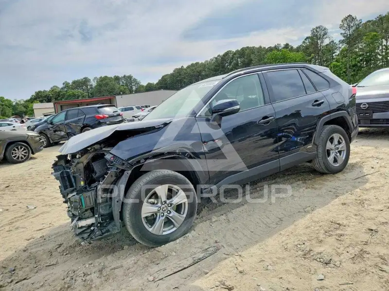 2024 Toyota RAV4 фото