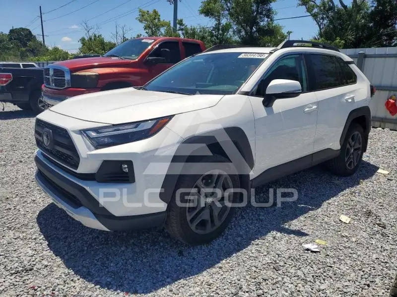 2024 Toyota RAV4 фото