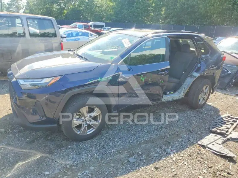 2024 Toyota RAV4 фото