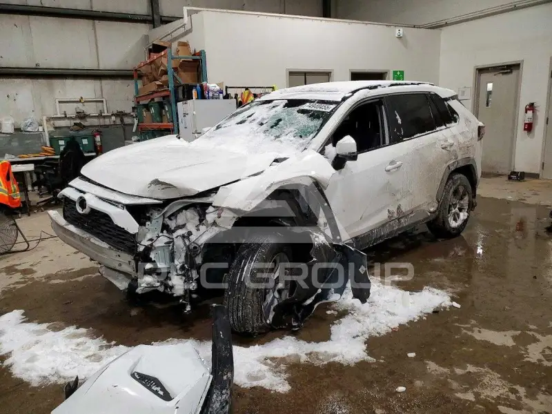 2024 Toyota RAV4 фото