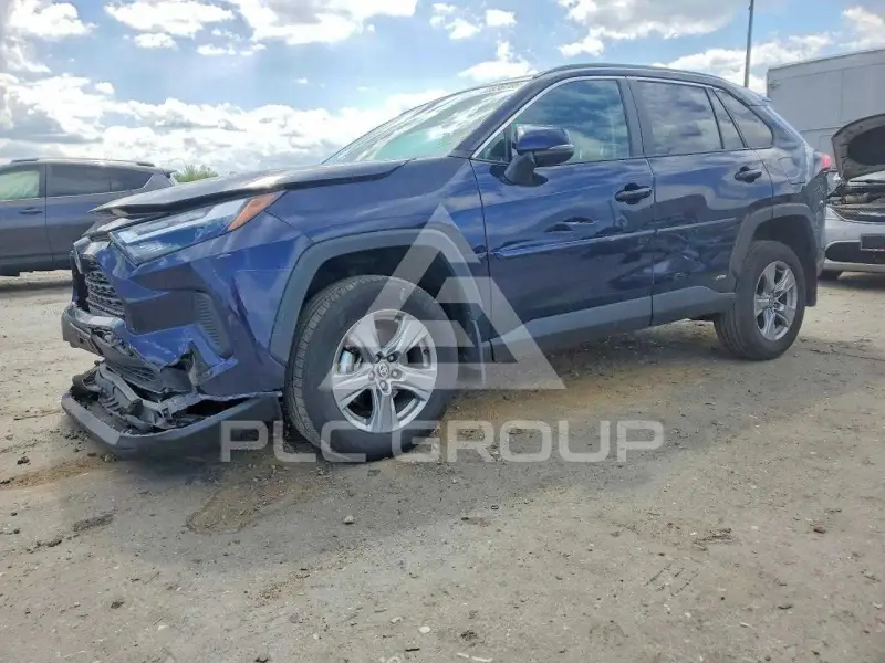 2024 Toyota RAV4 фото