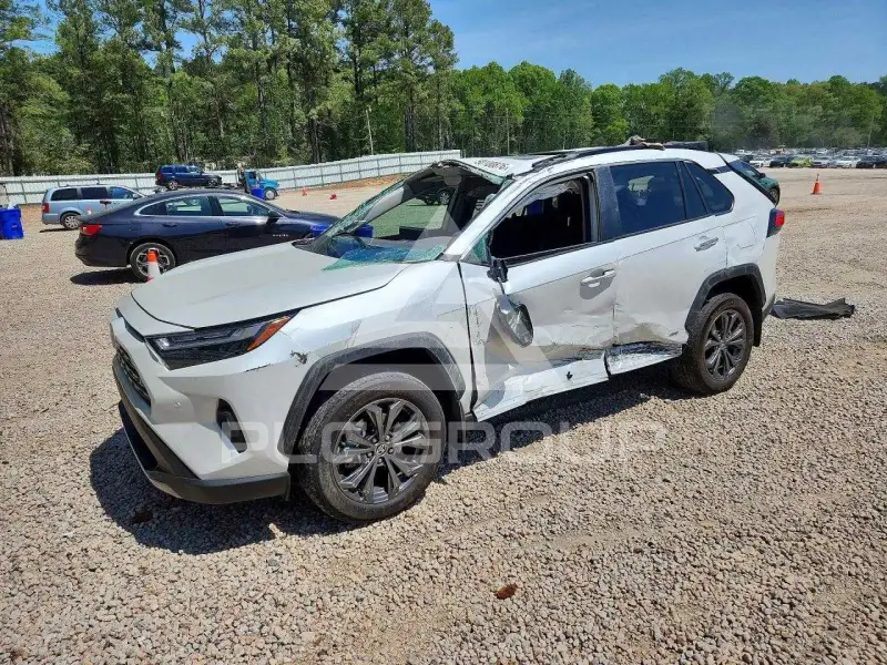 2024 Toyota RAV4 фото