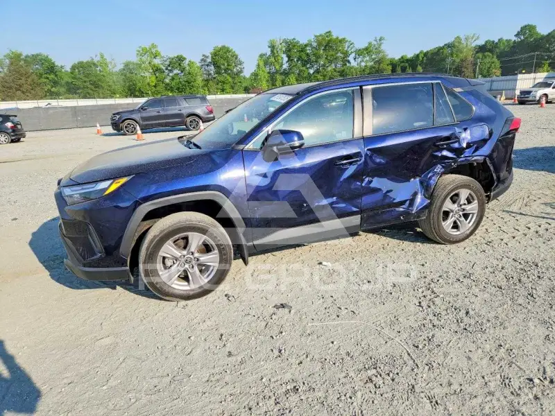 2024 Toyota RAV4 фото