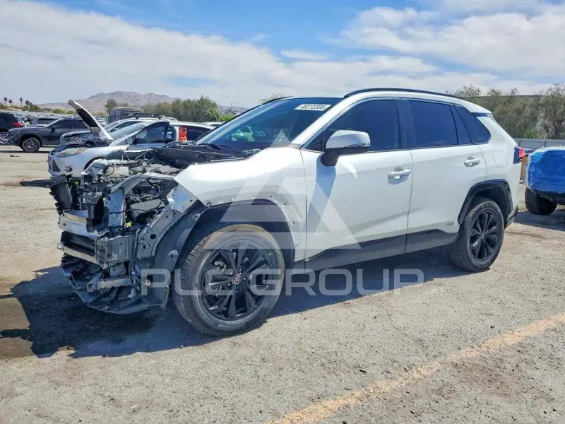 2024 Toyota RAV4 фото