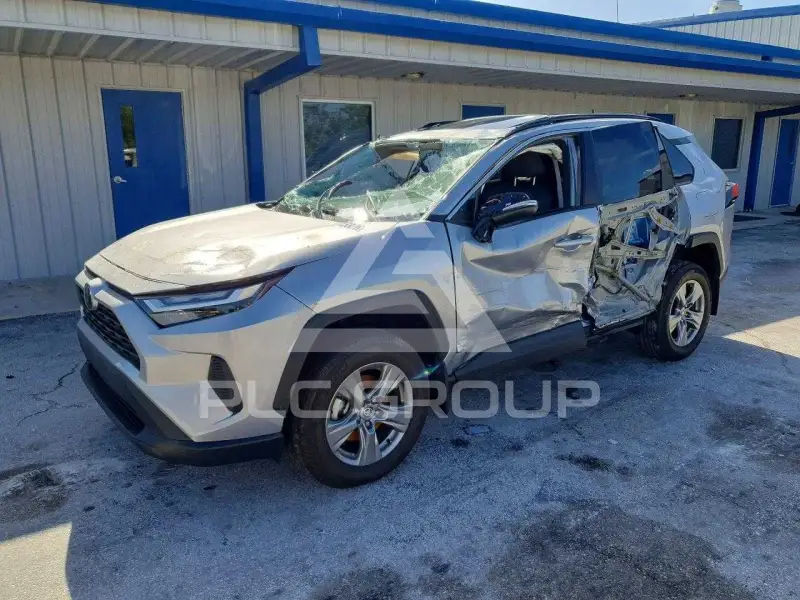 2024 Toyota RAV4 фото