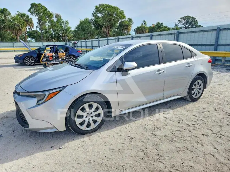 2024 Toyota COROLLA photo