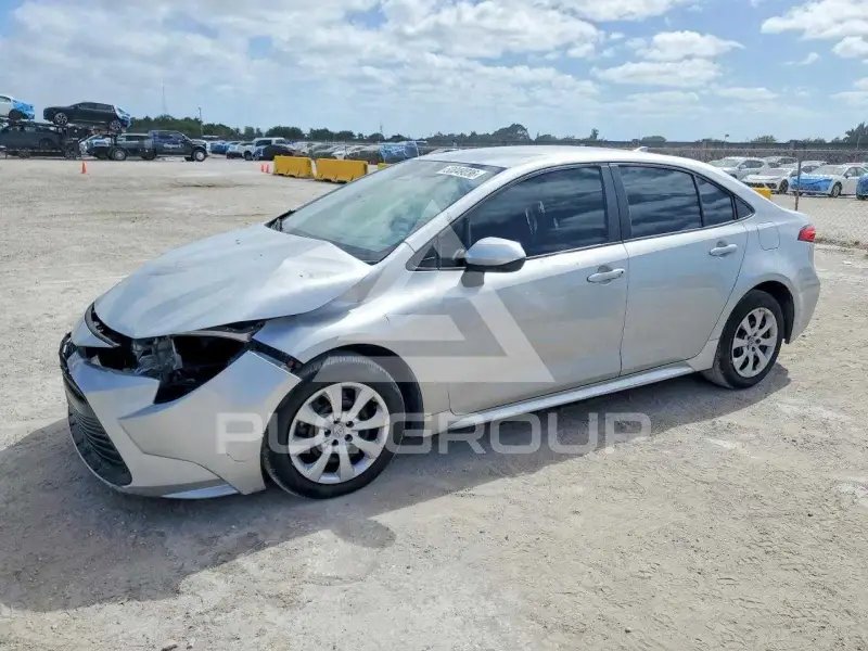2024 Toyota COROLLA фото