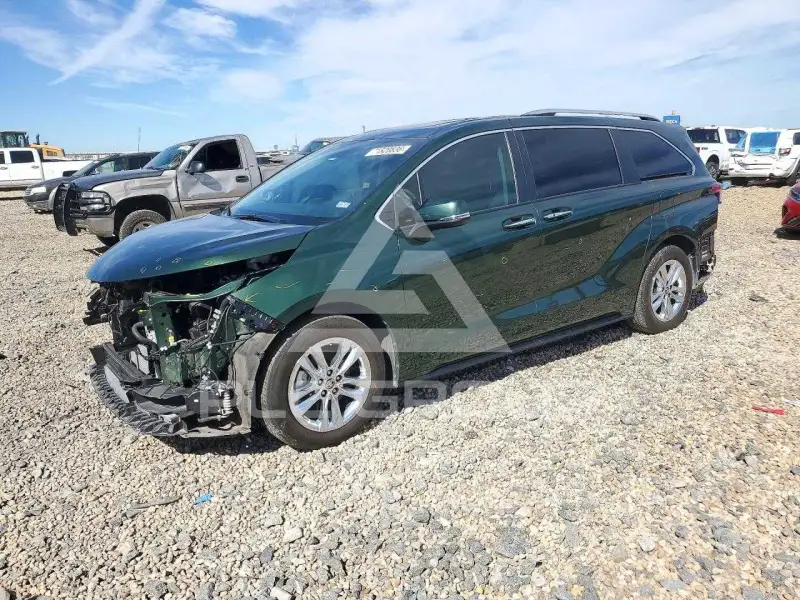 2024 Toyota SIENNA photo