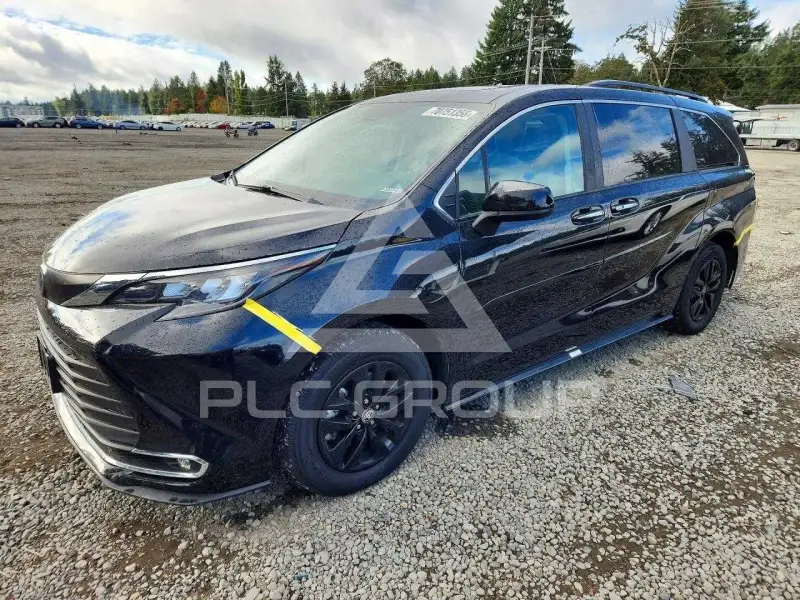2024 Toyota SIENNA фото