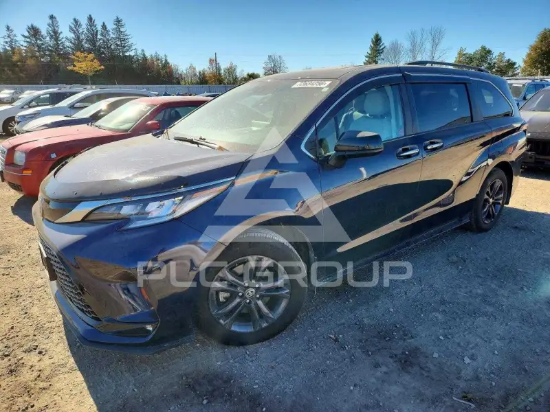 2024 Toyota SIENNA фото