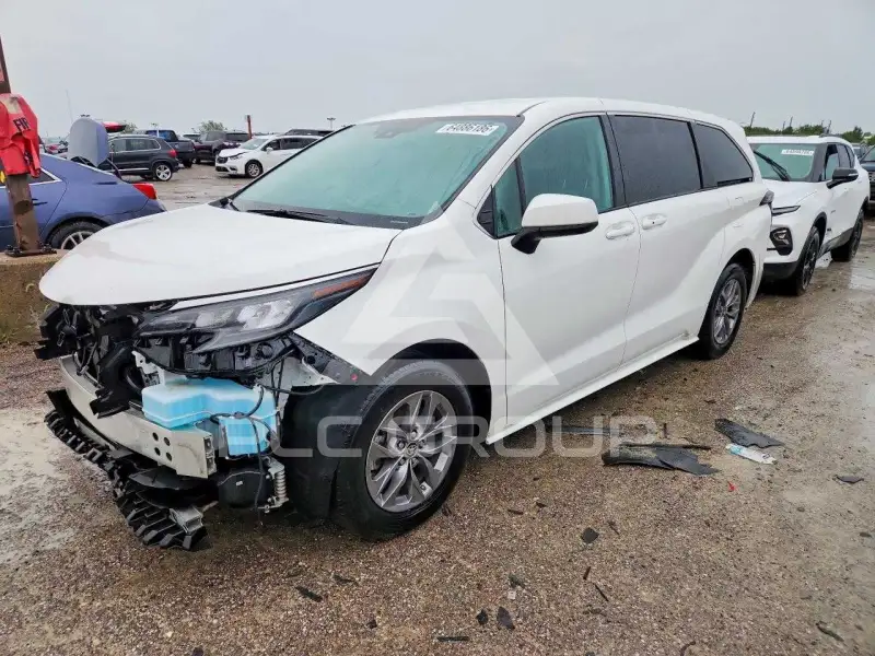 2024 Toyota SIENNA фото