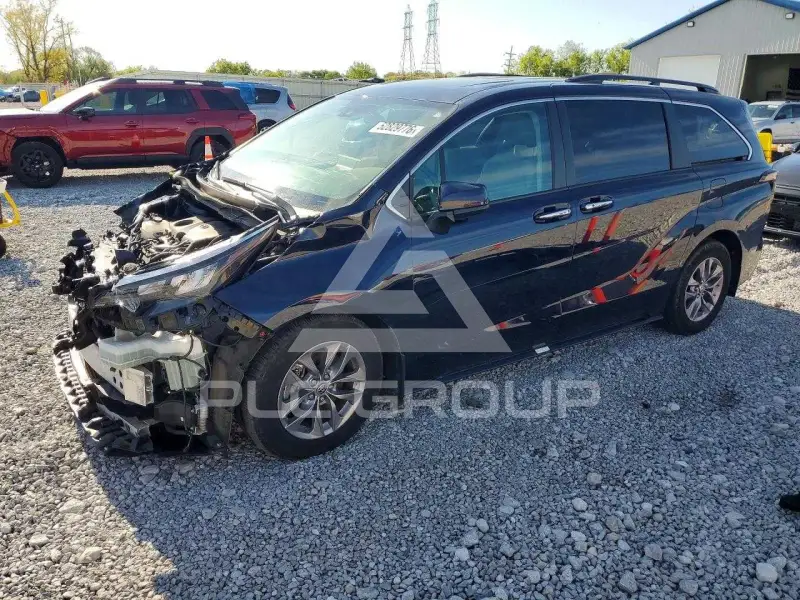 2024 Toyota SIENNA фото
