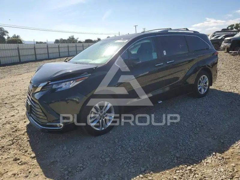 2024 Toyota SIENNA фото