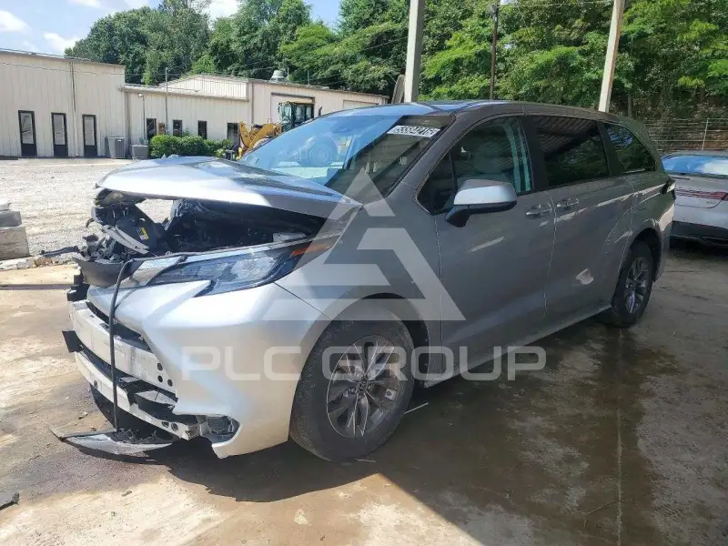 2024 Toyota SIENNA фото