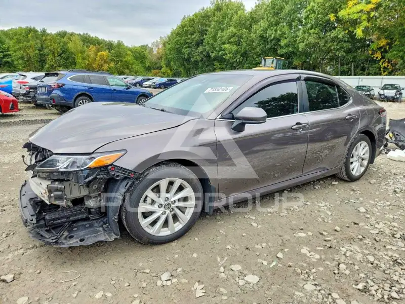 2024 Toyota CAMRY фото