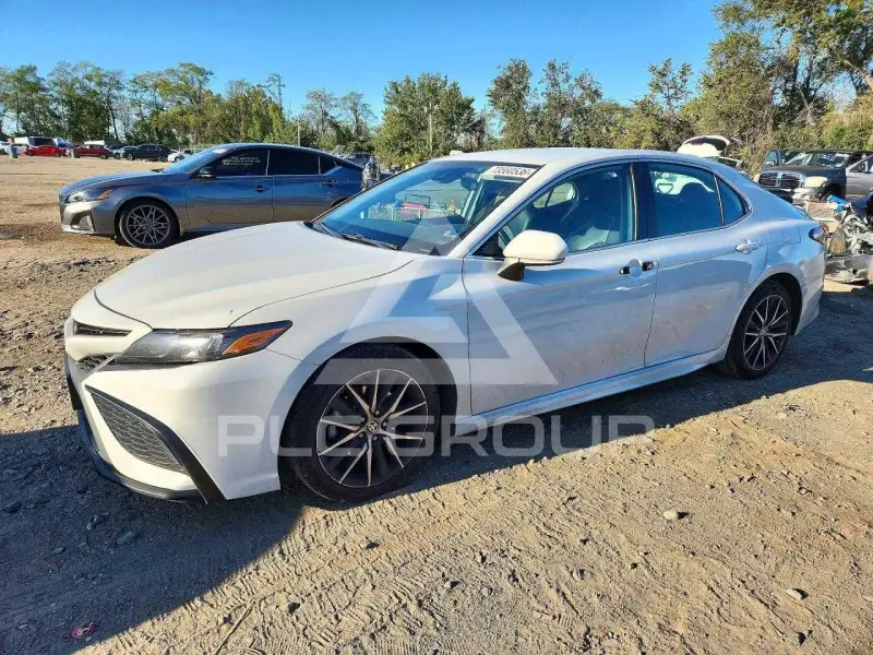 2024 Toyota CAMRY фото