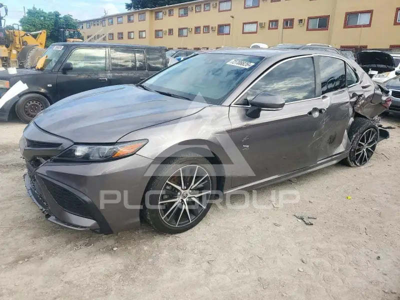 2024 Toyota CAMRY фото