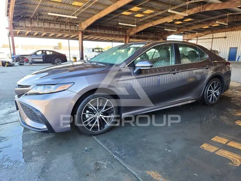 2024 Toyota CAMRY фото