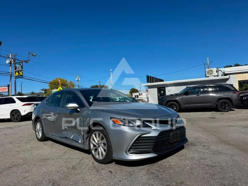 2024 Toyota CAMRY фото