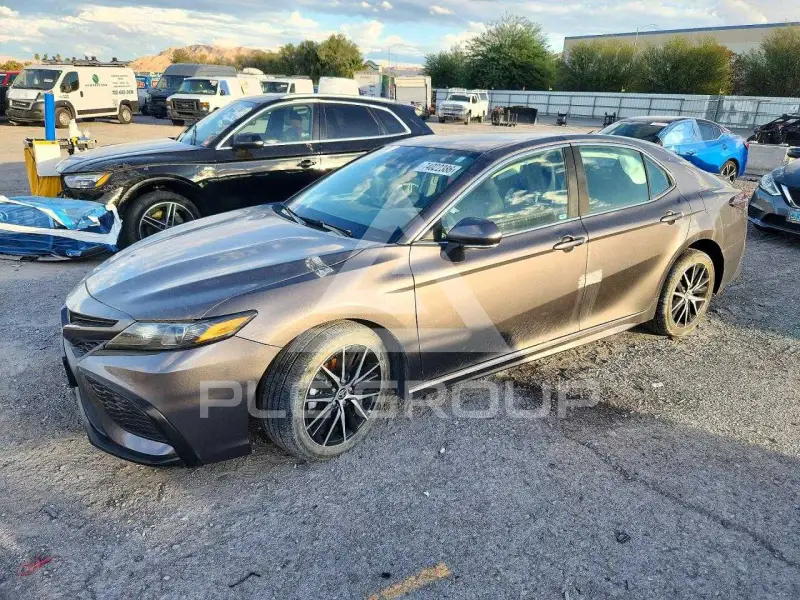 2024 Toyota CAMRY фото
